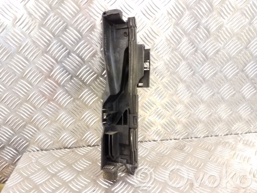 BMW X3 E83 Radiator mount bracket 