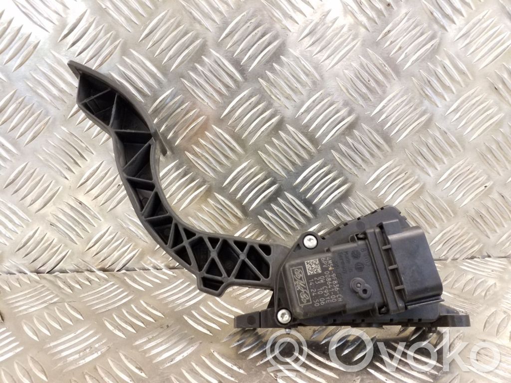 Akceleratoriaus pedalas   4M519F836CH,6PV00864100,0WC95YE