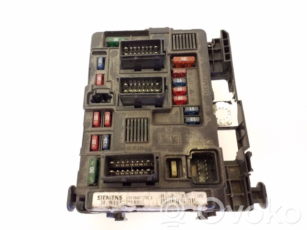 Peugeot 307 Fuse module 