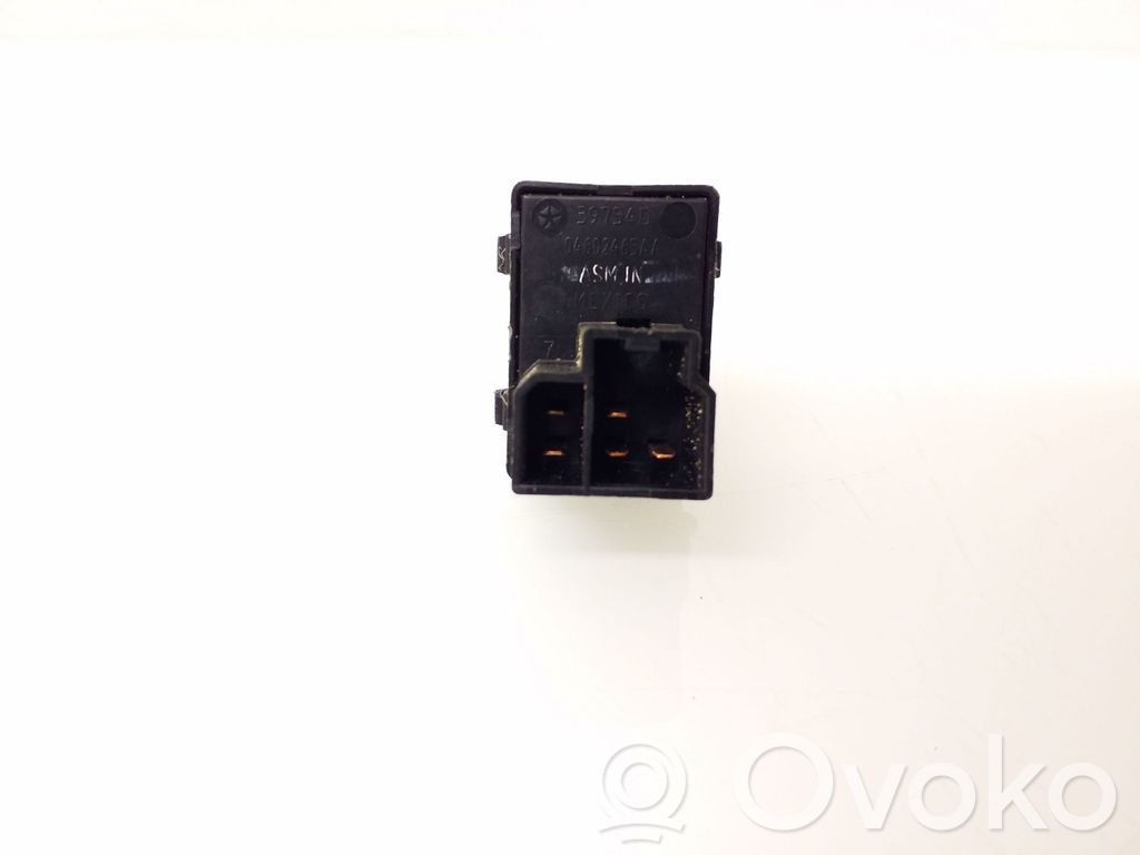 Chrysler Sebring (ST-22 - JR) Electric window control switch 