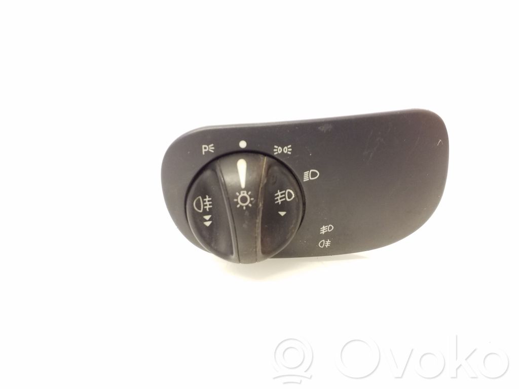 Light switch   95GB11649BB