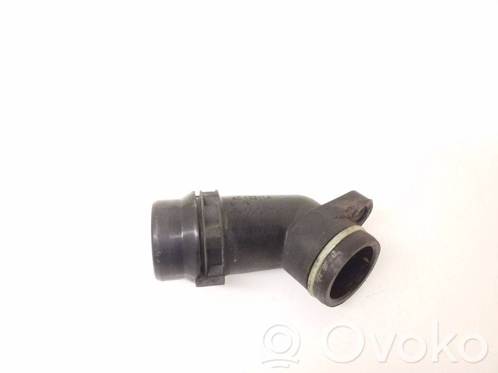 Audi Q7 4M Engine coolant pipe/hose 