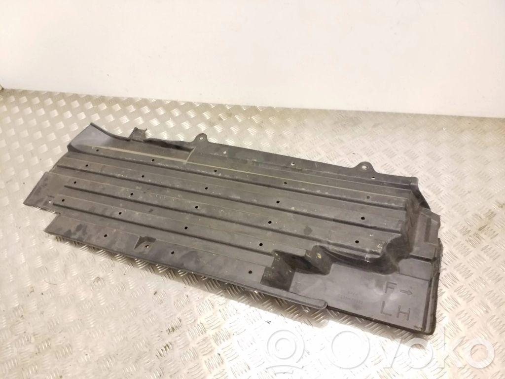 Mazda 5 Center/middle under tray cover 