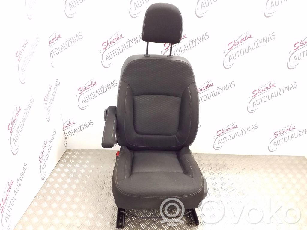 Opel Vivaro Front driver seat 