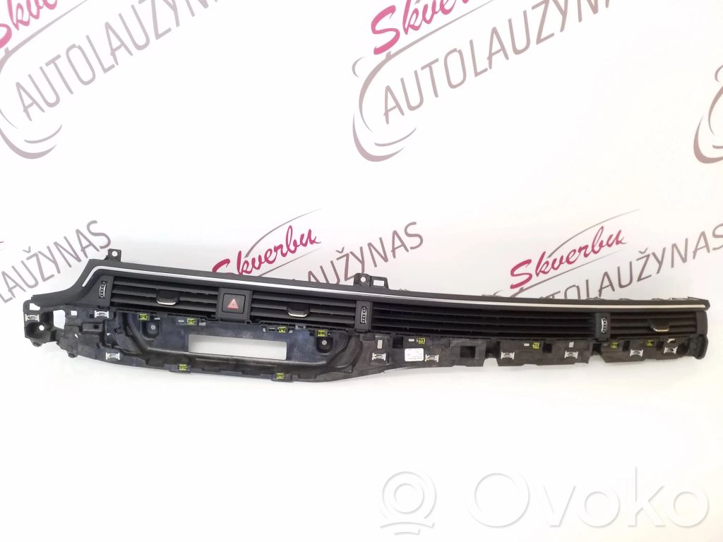 Audi A4 S4 B9 Dysze / Kratki środkowego nawiewu deski rozdzielczej 