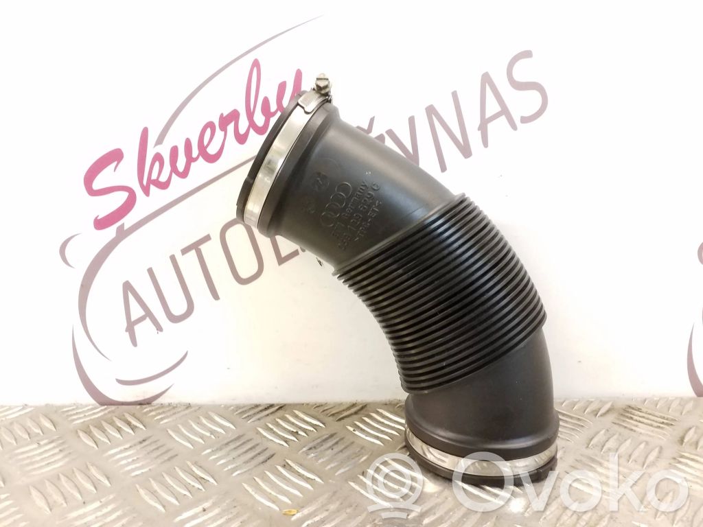 Air intake hose/pipe   059129629C,059129629