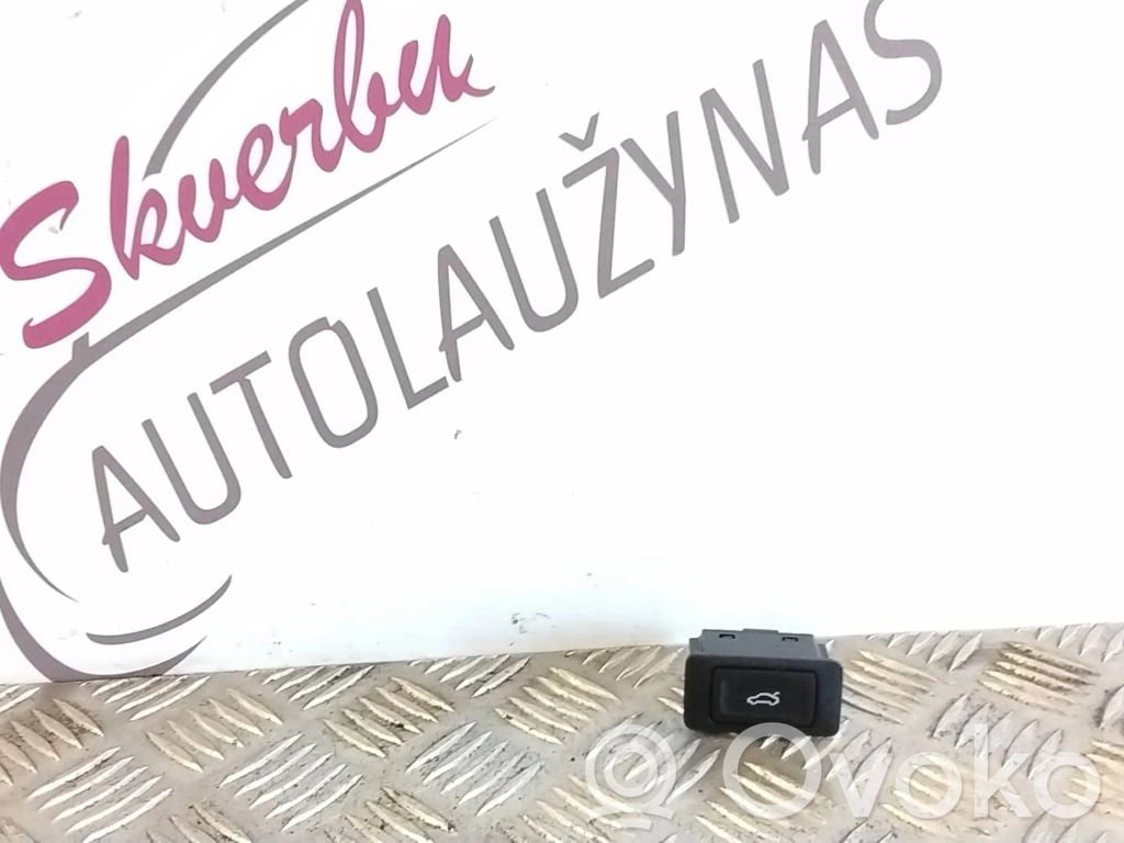 Przycisk otwierania klapy bagażnika   4G0959831C,08122015,10118897