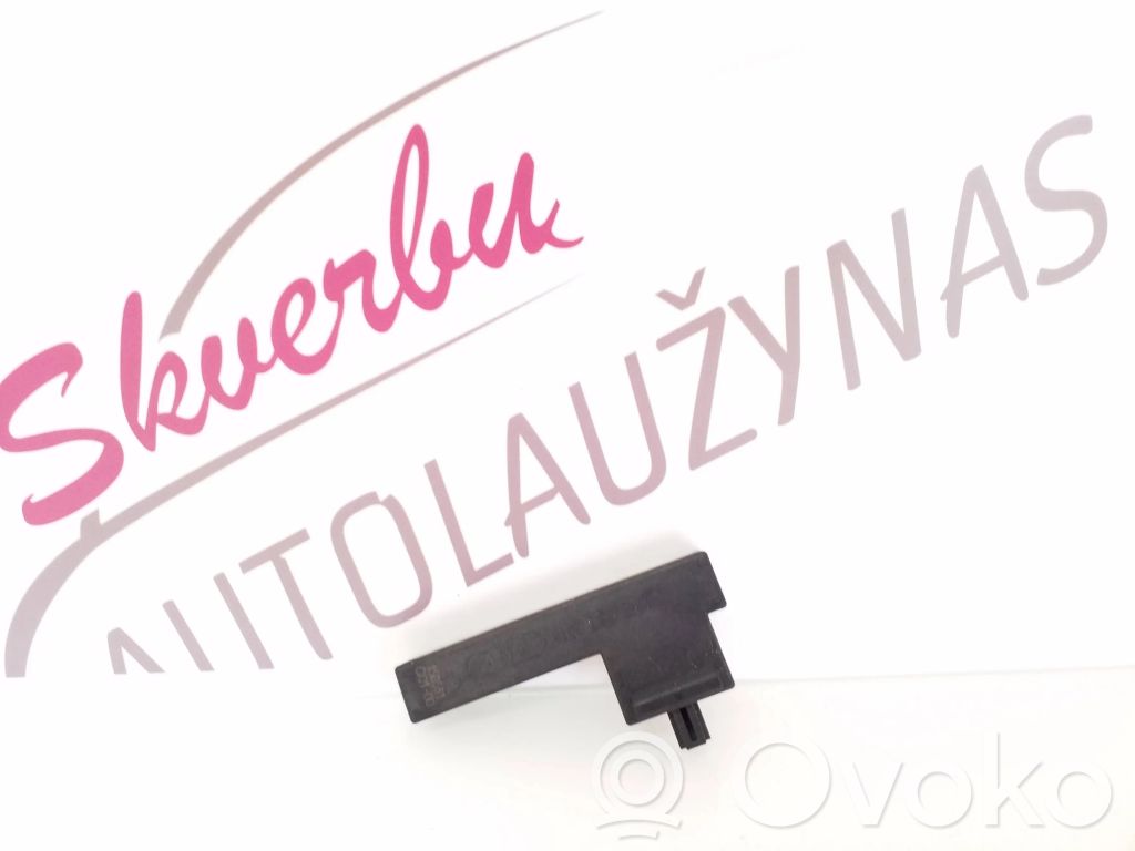Audi A8 S8 D4 4H Antena wewnętrzna 