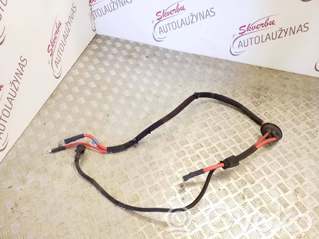 Volkswagen Touareg III Positive cable (battery) 