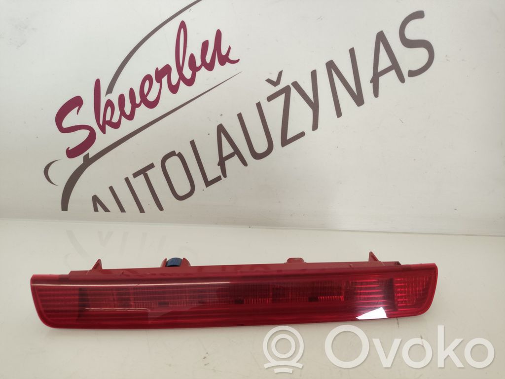 Renault Kadjar Third/center stoplight 