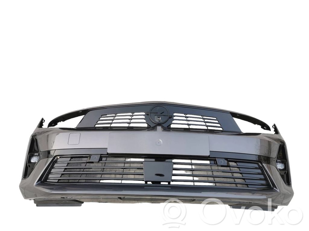 Opel Astra L Parachoques delantero 