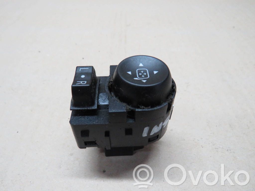 Opel Insignia A Interruptor del espejo lateral 