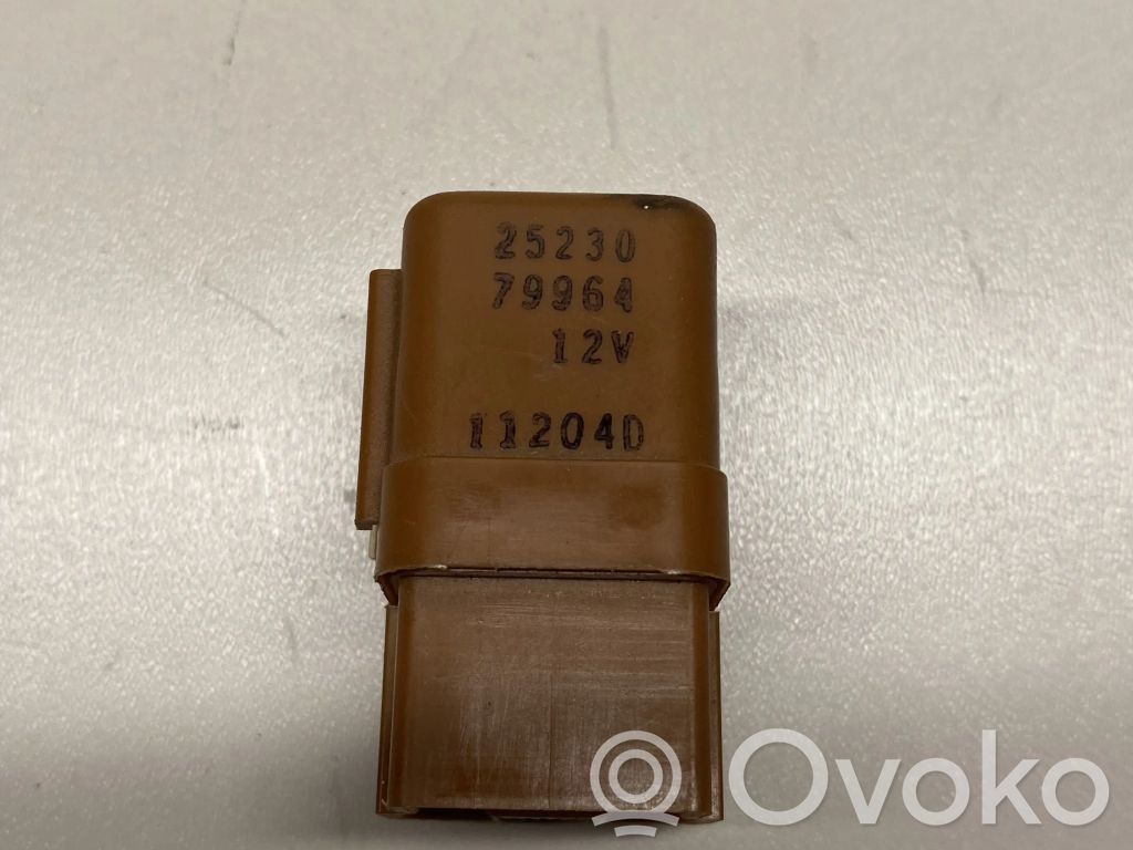 Nissan Almera Tino Other relay 