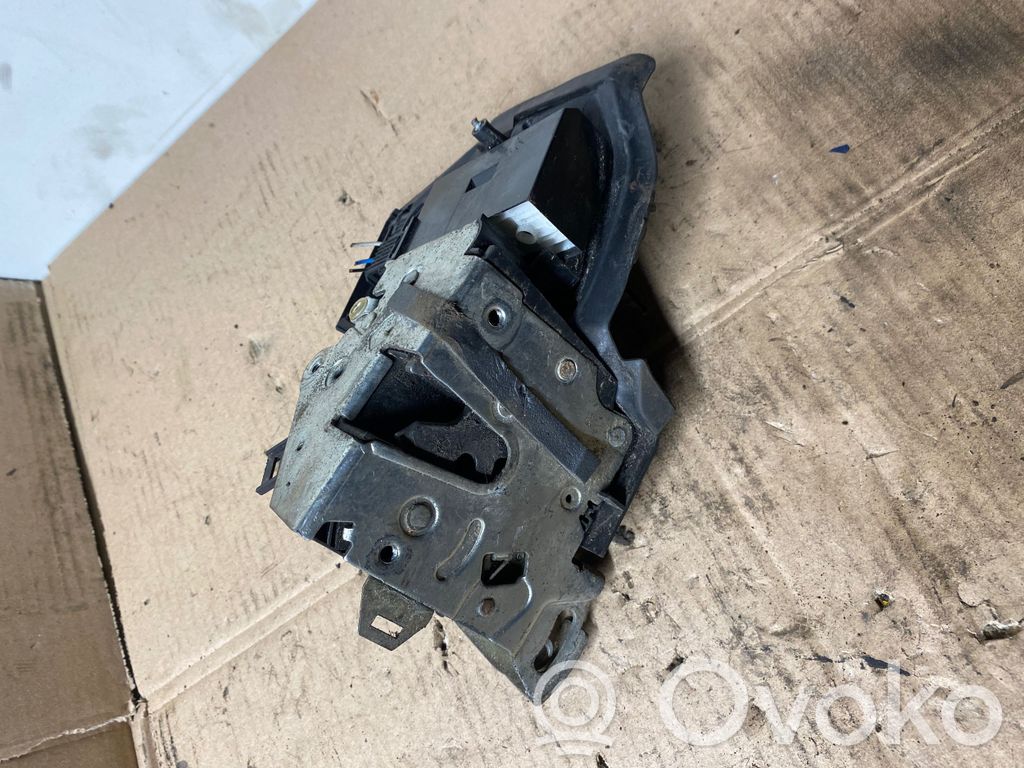 BMW 5 E39 Încuietoare ușă față 