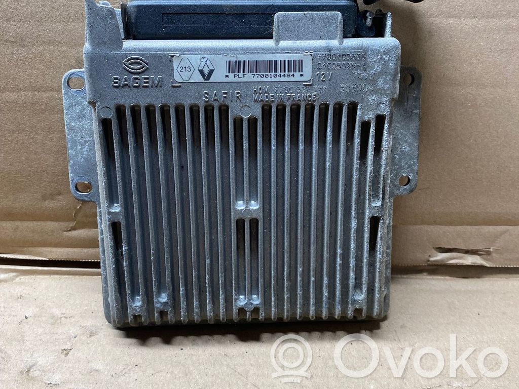 Renault Twingo I Engine control unit/module 