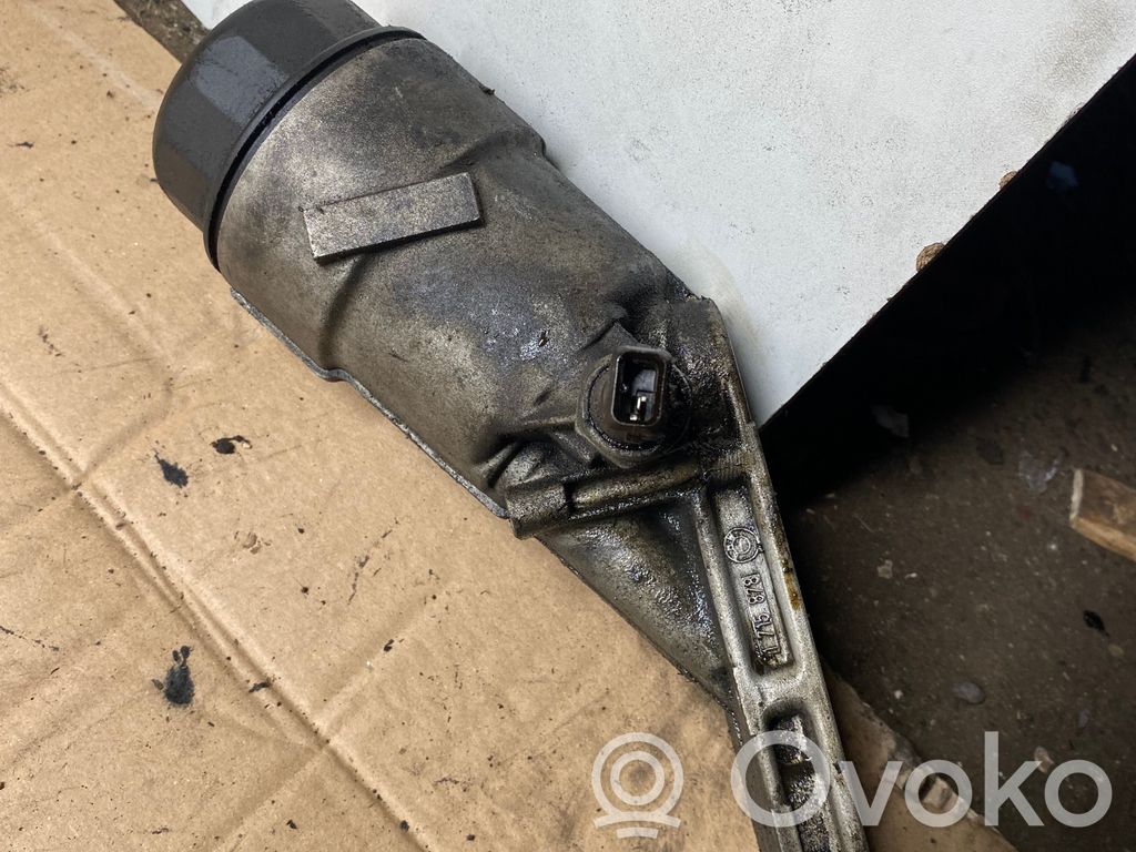 BMW 3 E46 Öljynsuodattimen kannake 
