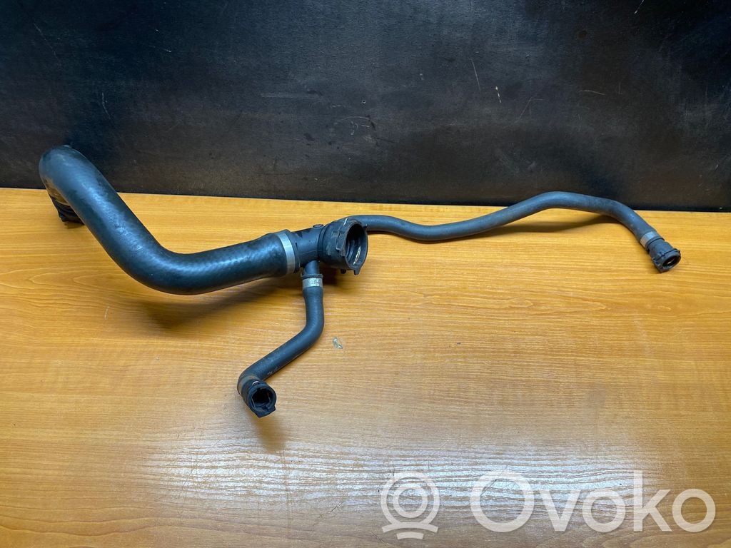 Engine coolant pipe/hose   7500747