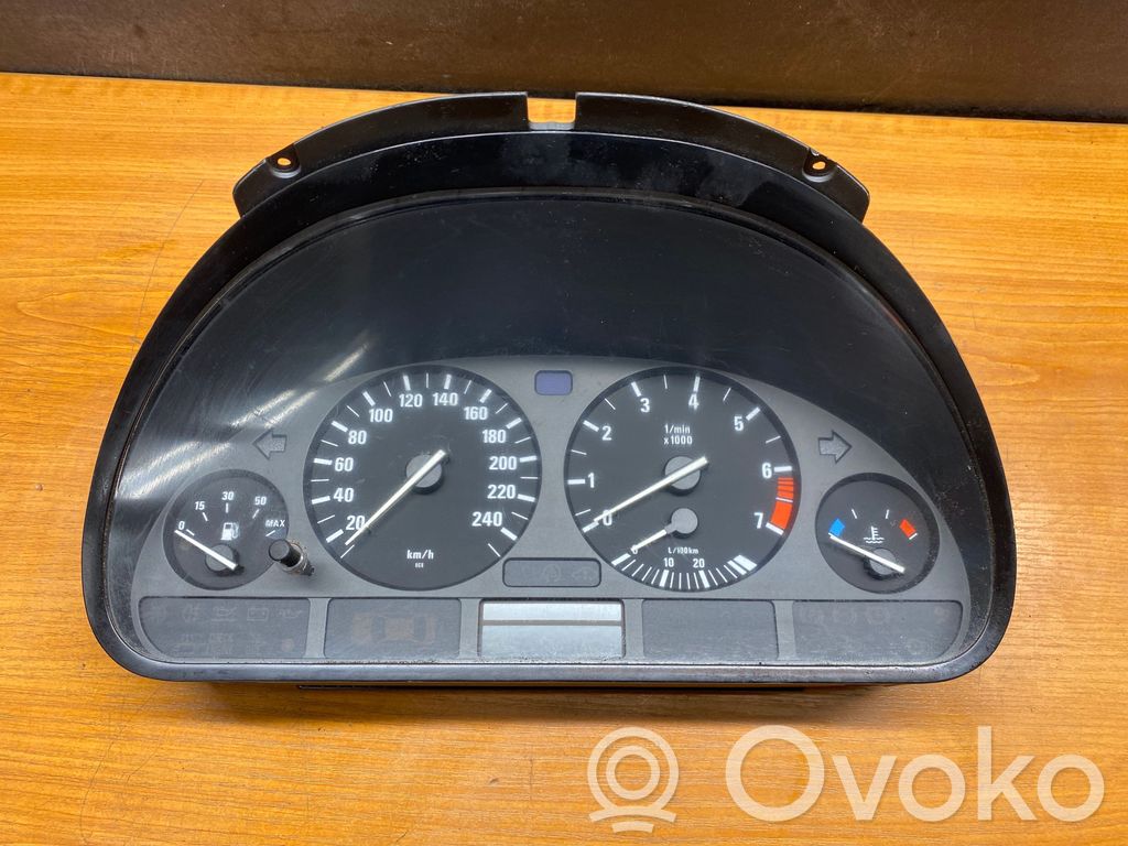 Geschwindigkeitsmesser Cockpit   87001313