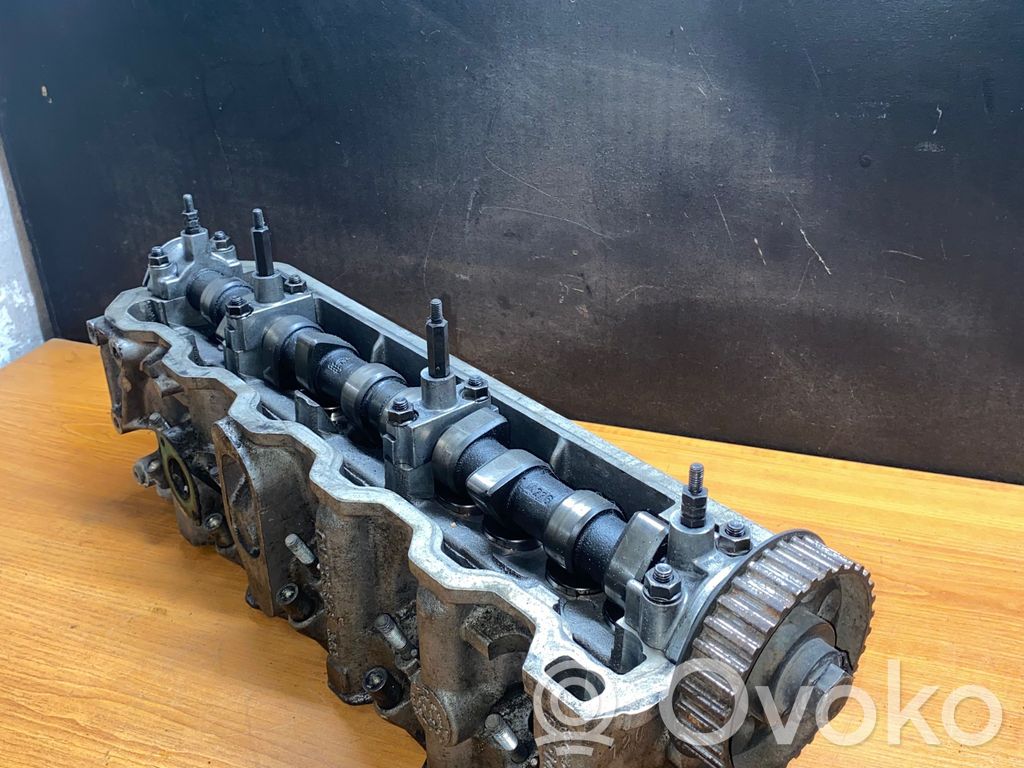 Engine head   046103373