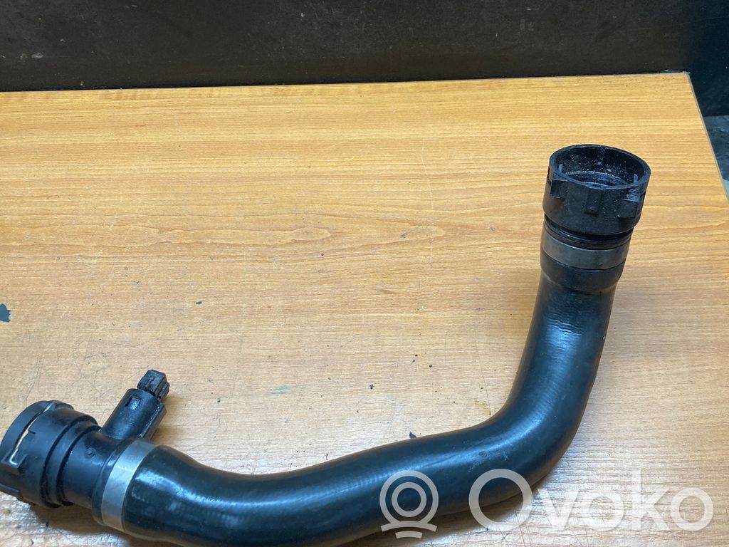 Engine coolant pipe/hose   1436373