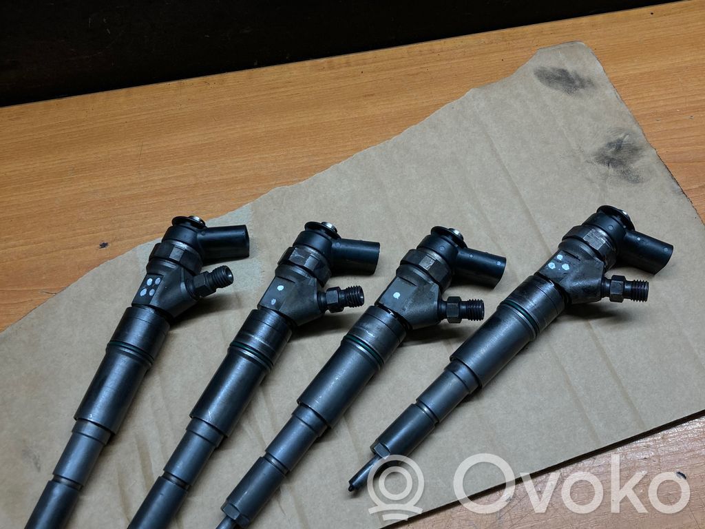 Inyector de combustible   0445110080