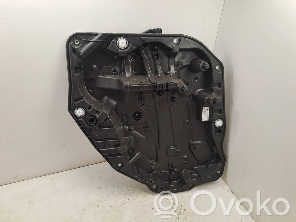 BMW X7 G07 Mechanizm podnoszenia szyby tylnej bez silnika 