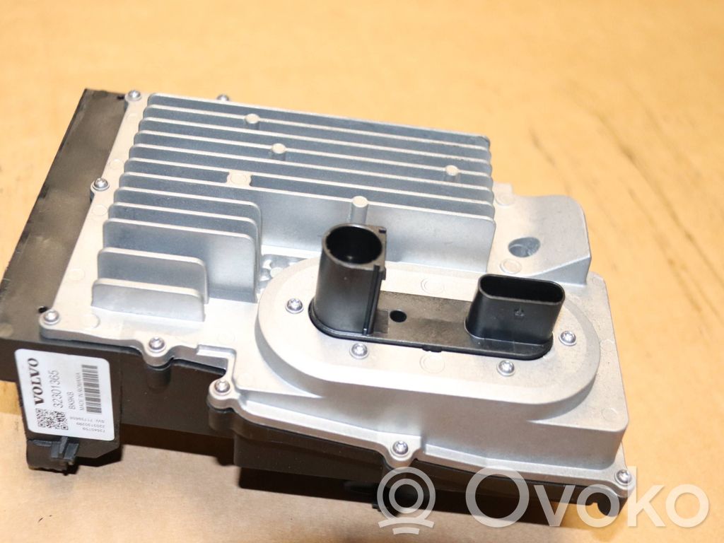 Battery control module   32301365