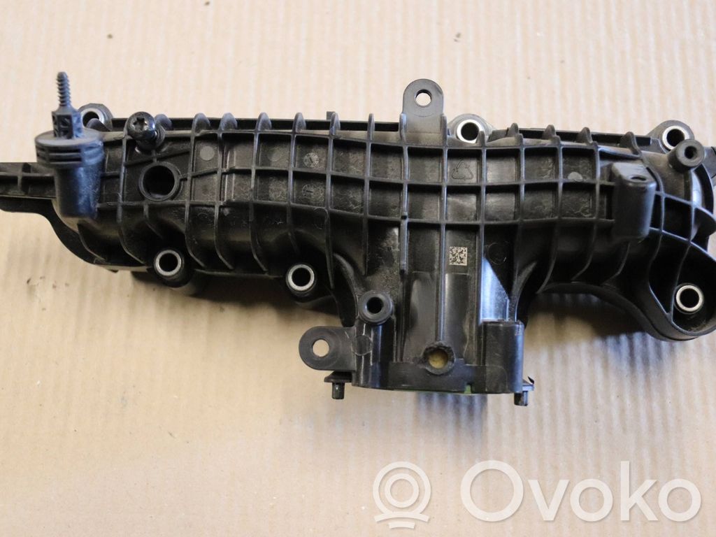 Volvo XC40 Colector de admisión 