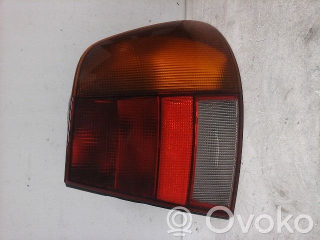 Volkswagen Polo III 6N 6N2 6NF Lampa tylna 