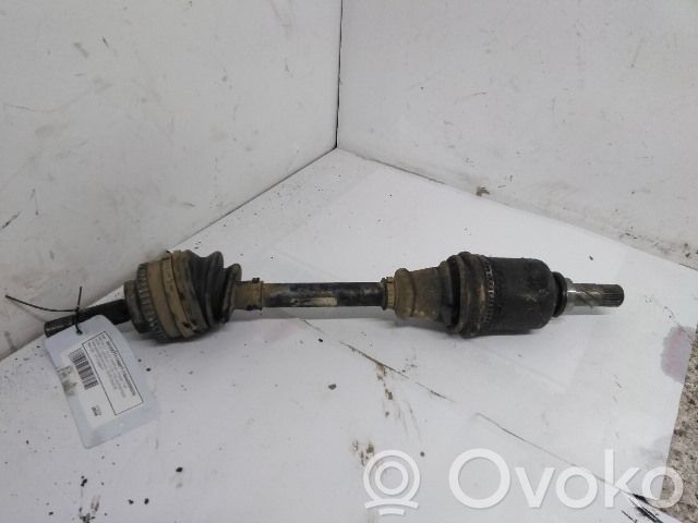 Renault Clio III Półoś przednia 