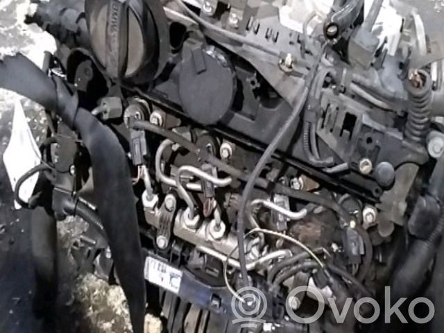 BMW 1 E81 E87 Dzinējs 
