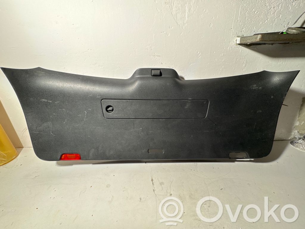 Tailgate trim   95B867979D,40E0012S,95B86797AD