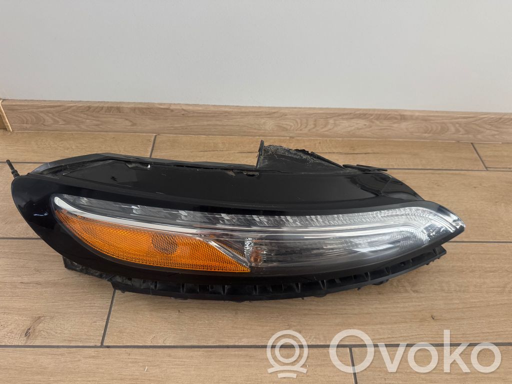 Scheinwerfer   130732948901,10EEG130772