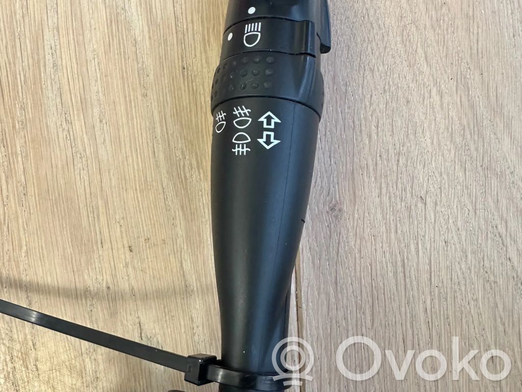 Toyota Corolla Verso E121 Indicator stalk 