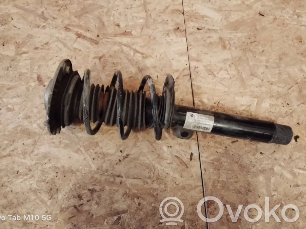 BMW 3 F30 F35 F31 Amortyzator osi przedniej ze sprężyną 