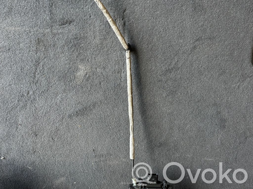 Siłownik elektryczny podnoszenia klapy tylnej / bagażnika   404C10BC,C02042104,CPLA404C10BC