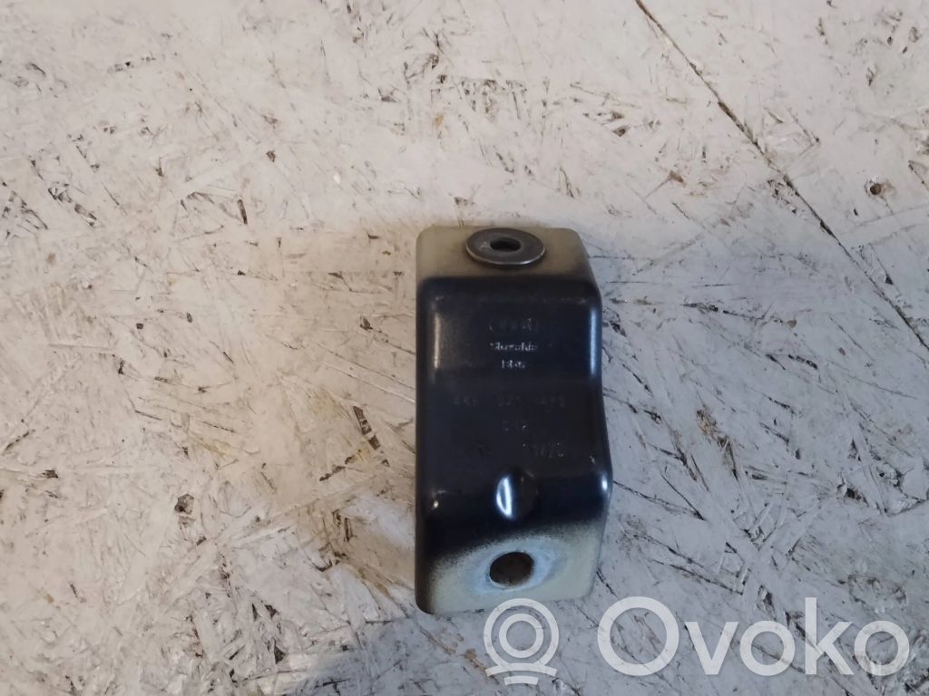Audi e-tron Fender mounting bracket 