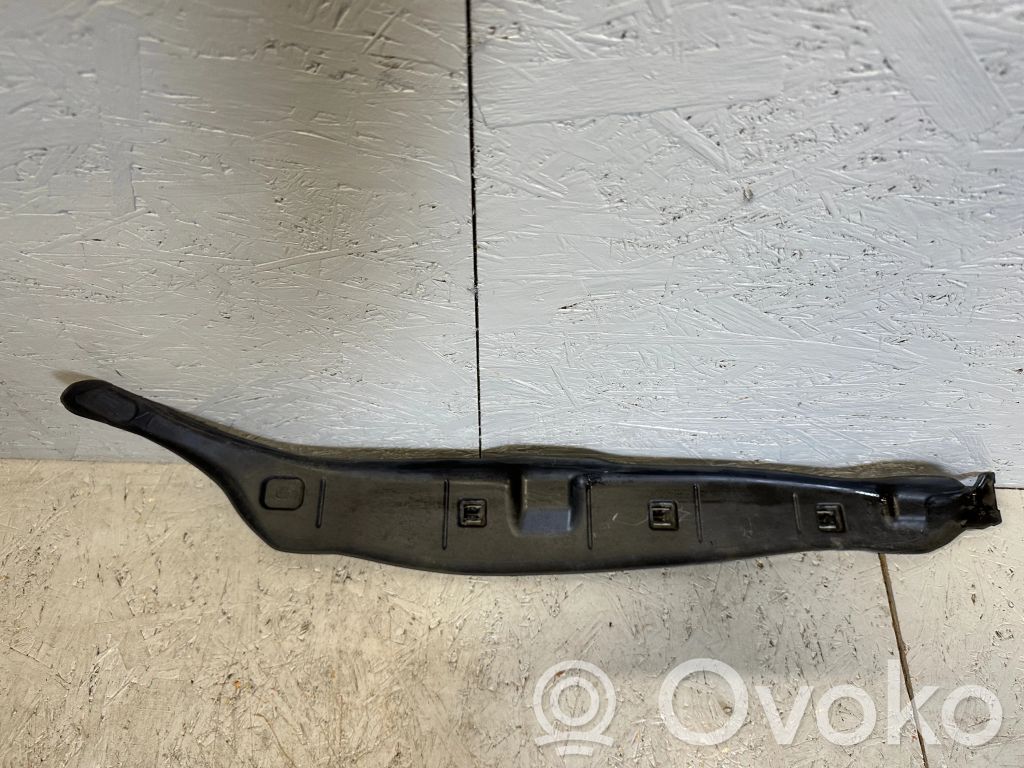 BMW 7 G11 G12 Fender end trim 