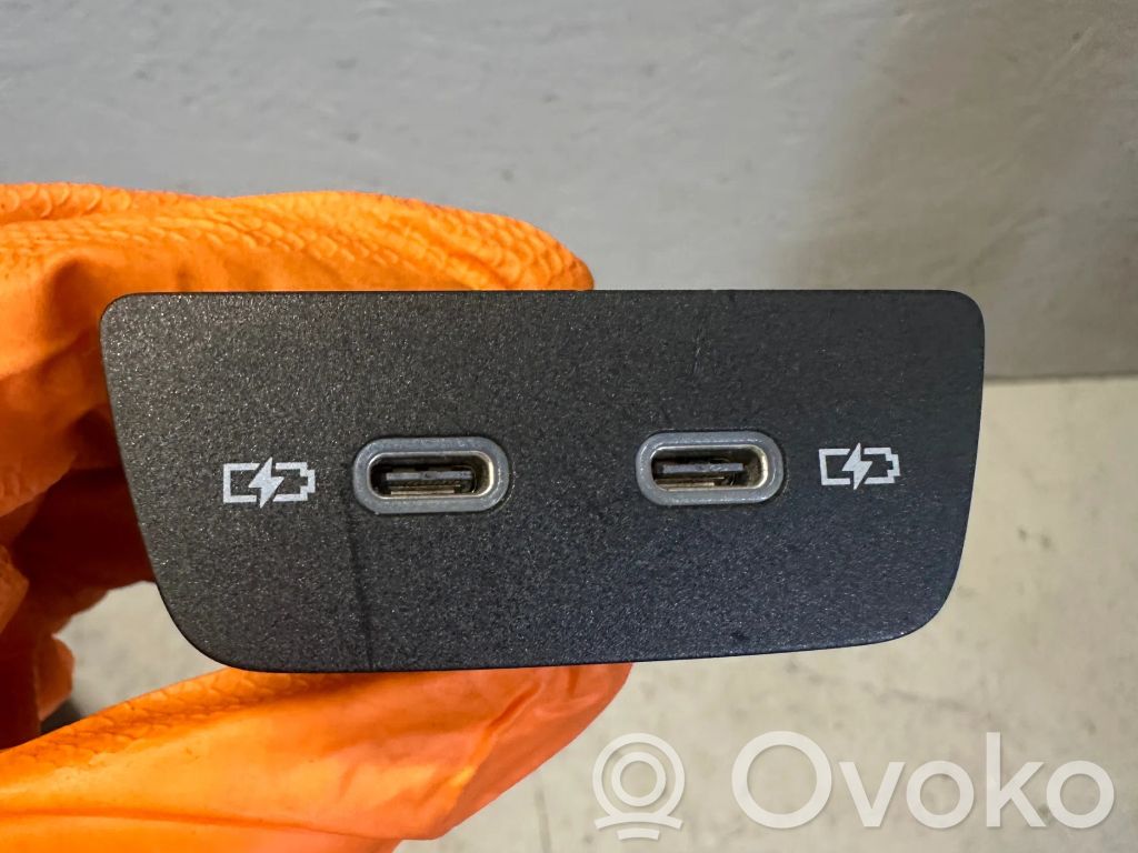 Enchufe conector USB   2G6035954,322003986493