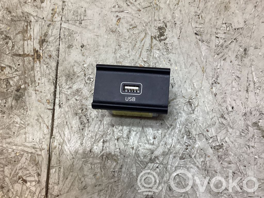 KIA Sportage Enchufe conector USB 