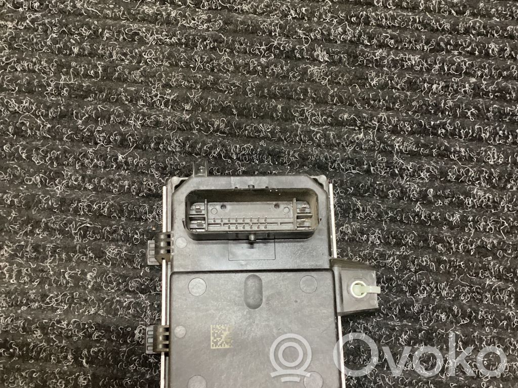 Unité de commande / module de pompe à carburant   20831727,13405001AC