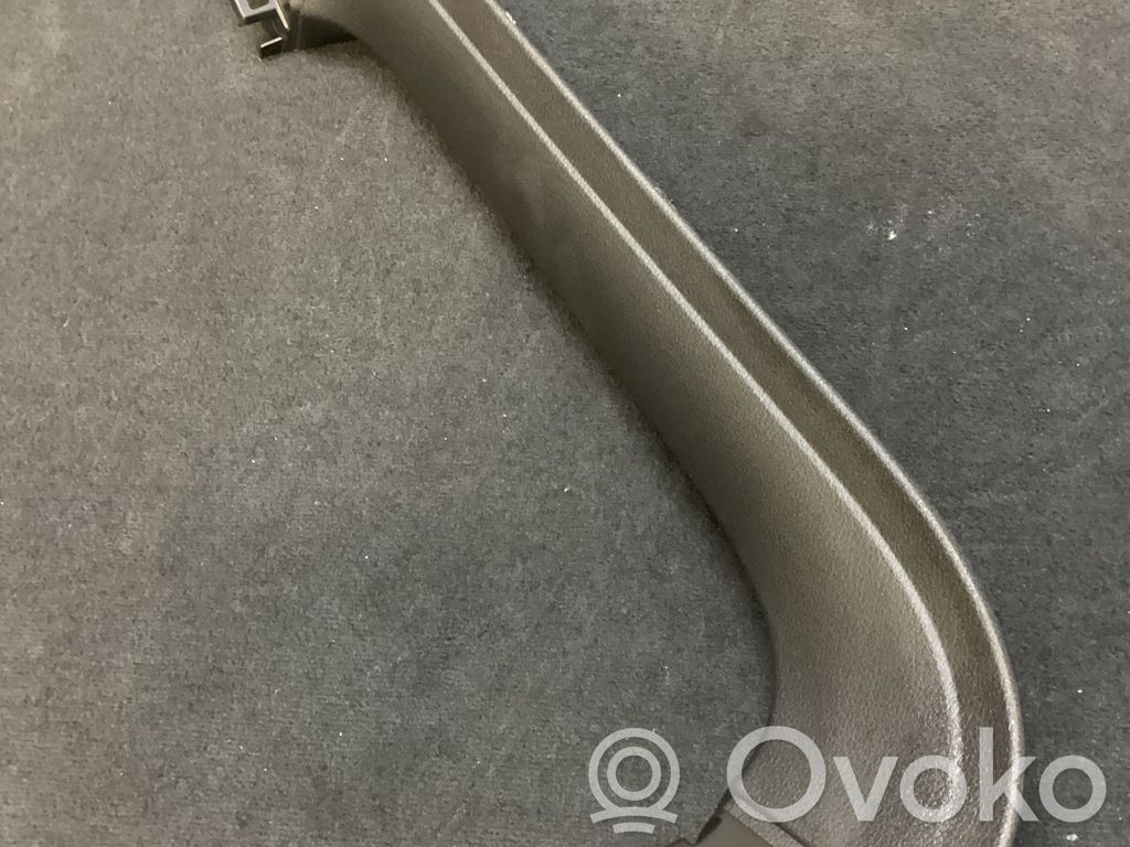 Tailgate trim   4KE867608,F05216004