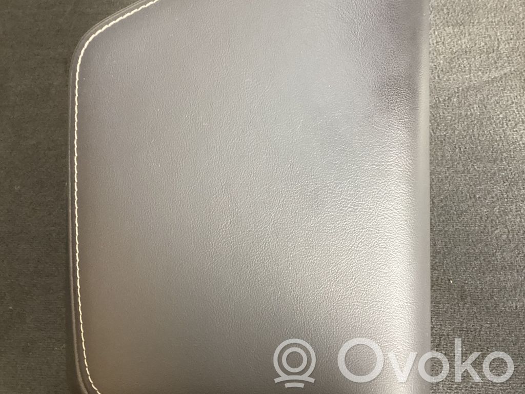 Volvo XC60 Armrest 