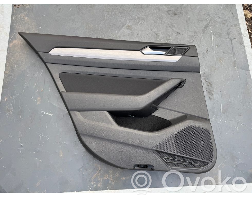 Volkswagen PASSAT B8 Boczki / Poszycie drzwi tylnych 