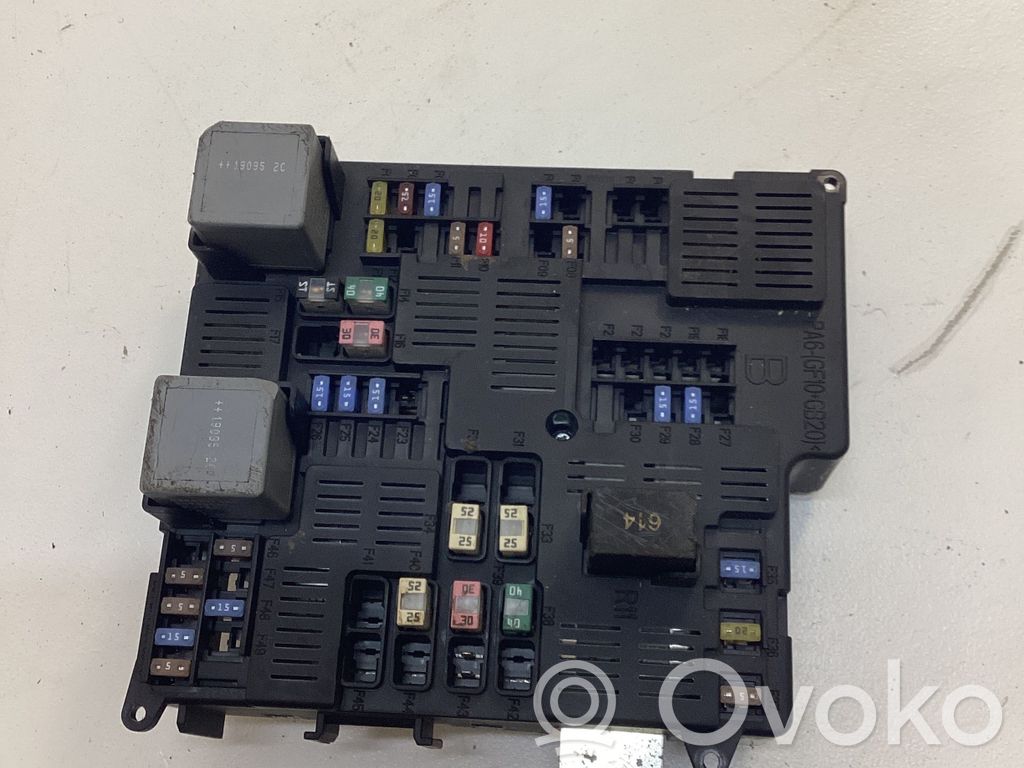Volvo XC90 Fuse module 