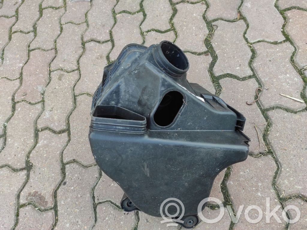 BMW 3 E90 E91 Luftfilterkasten 