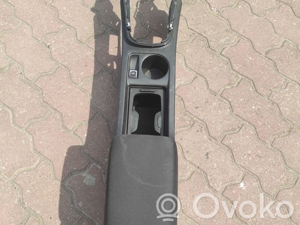 Opel Astra J Centrinė konsolė 