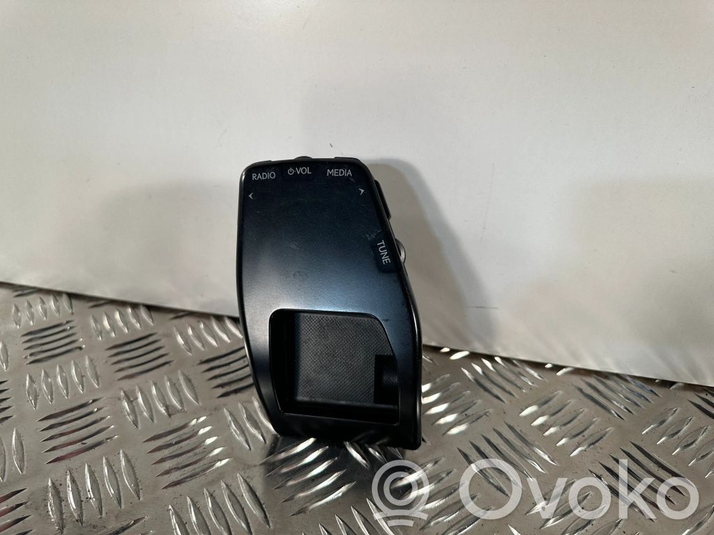 Lexus UX Multifunctional control switch/knob 