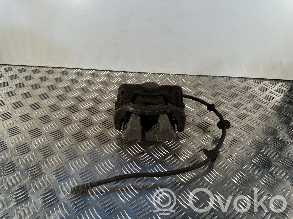 BMW 5 G30 G31 G38 Priekinis suportas 