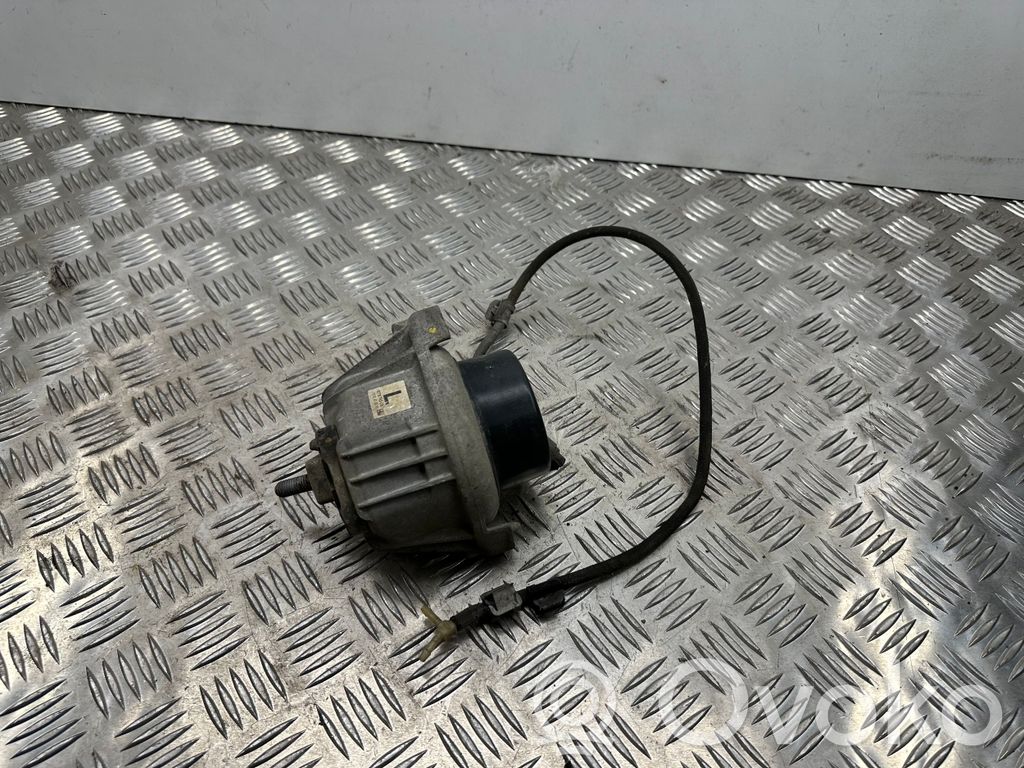 BMW 3 E92 E93 Engine mount bracket 